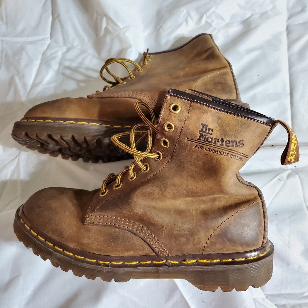 Dr. Martens 1460 WOMENS LEATHER LACE UP BO